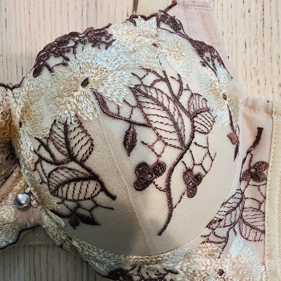 Women Super Push Up Bra Embroidery Lingerie Lace sexy floral Thick Padded Bras - Picture 11 of 15